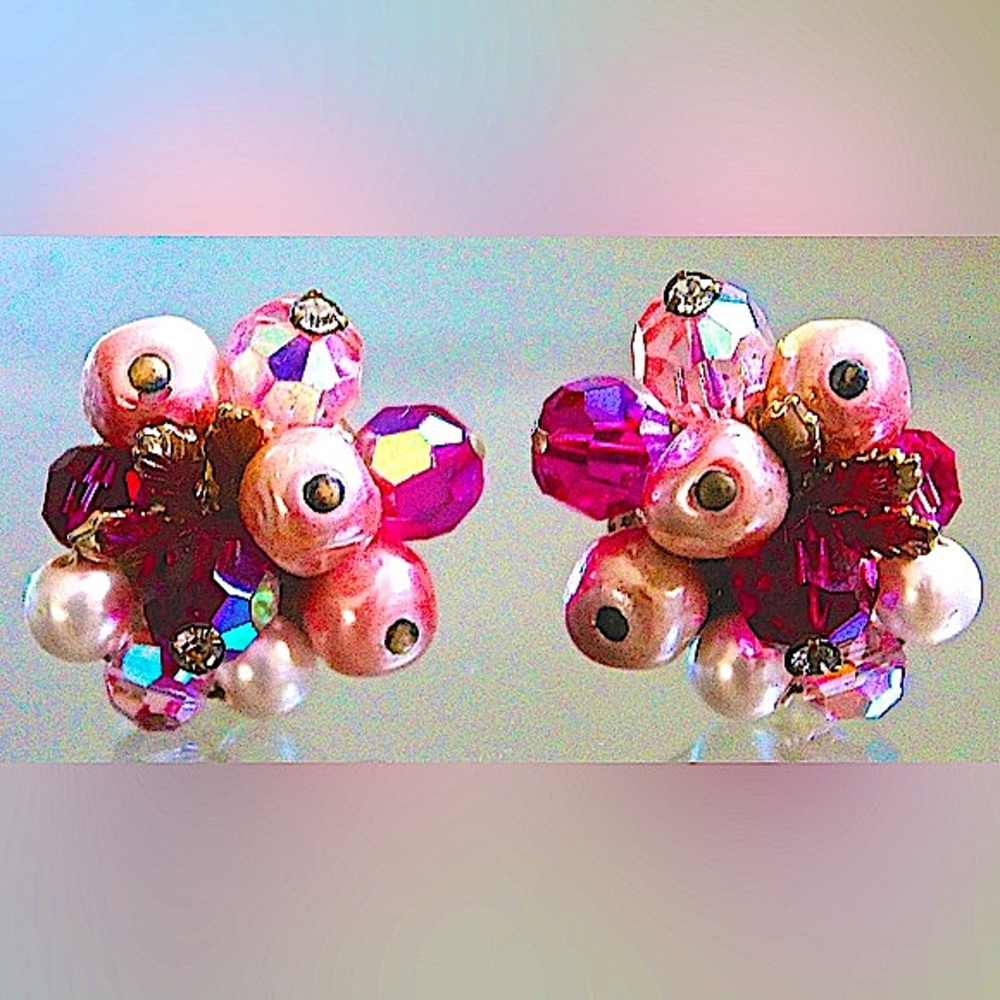 VENDOME EARRINGS  PINK PEARLS & CRYSTALS GOLD CLIP ON VINTAGE